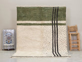 Ameni - Tapis Beni Ourain vert et blanc - Tapis à rayures et pois sur mesure