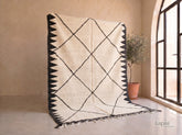 Astta - Tapis kilim sur mesure noir et ivoire - Tapis berbère à losanges