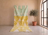 Aylin - Tapis couloir berbère sur mesure vert sauge et jaune - Tapis Beni Ourain abstrait