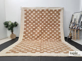 Azmya - Tapis berbère 288x432 blanc et marron damier - Tapis Beni Ouarain fait main