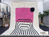 Bahram - Tapis Beni Ouarain rose et noir - Tapis abstrait sur mesure