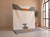 Chemissa - Tapis kilim sur mesure noir, ivoire et orange - Tapis berbère géométrique