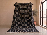 Dwara - Tapis kilim sur mesure noir et ivoire - Tapis berbère géométrique
