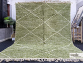 Dua – tapis berbère beni ourain vert olive et blanc géométrique sur mesure