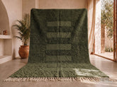 Ghaba - Tapis berbère sur mesure vert olive foncé - Tapis Beni Ourain géométrique relief