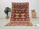 Ghada - Tapis berbère 157x241 rouge - Tapis Taznakht géométrique vintage