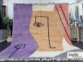 Iqra - tapis berbère sur mesure violet et beige abstrait - tapis beni ouarain fait main