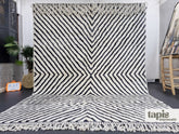 JAMILA - Tapis berbère 225x305 noir et blanc - Tapis Mrirt rayé