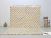 Lamia – Tapis berbère sur mesure blanc écru damier - Tapis Beni Ouarain fait main