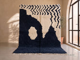 Layali - Tapis berbère sur mesure bleu indigo et ivoire - Tapis Beni Ourain abstrait relief