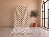 Mzera - Tapis couloir berbère sur mesure ivoire et beige - Tapis Beni Ourain damier