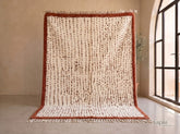 Nuqat -Tapis berbère sur mesure crème et terracotta - Tapis Beni Ourain à pois