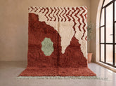 Rihana - Tapis berbère sur mesure terracotta, ivoire et vert sauge - Tapis Beni Ourain abstrait