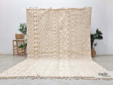 safae - Tapis berbère sur mesure blanc - Tapis Beni Ouarain géométrique relief