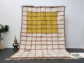 Safra - tapis berbère sur mesure blanc et jaune à motifs grille - tapis beni ouarain fait main