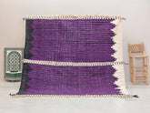 Soulayma - Tapis Zanafi violet et blanc - Tapis kilim berbère rayé sur mesure
