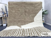 Meknès - Tapis Beni Ouarain taupe et blanc - Tapis abstrait sur mesure