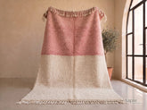 Yasmine - Tapis berbère sur mesure rose poudré et ivoire - Tapis Beni Ourain