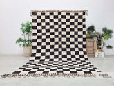 Tazwit - Tapis berbère sur mesure noir et blanc - Tapis Zanafi damier kilim