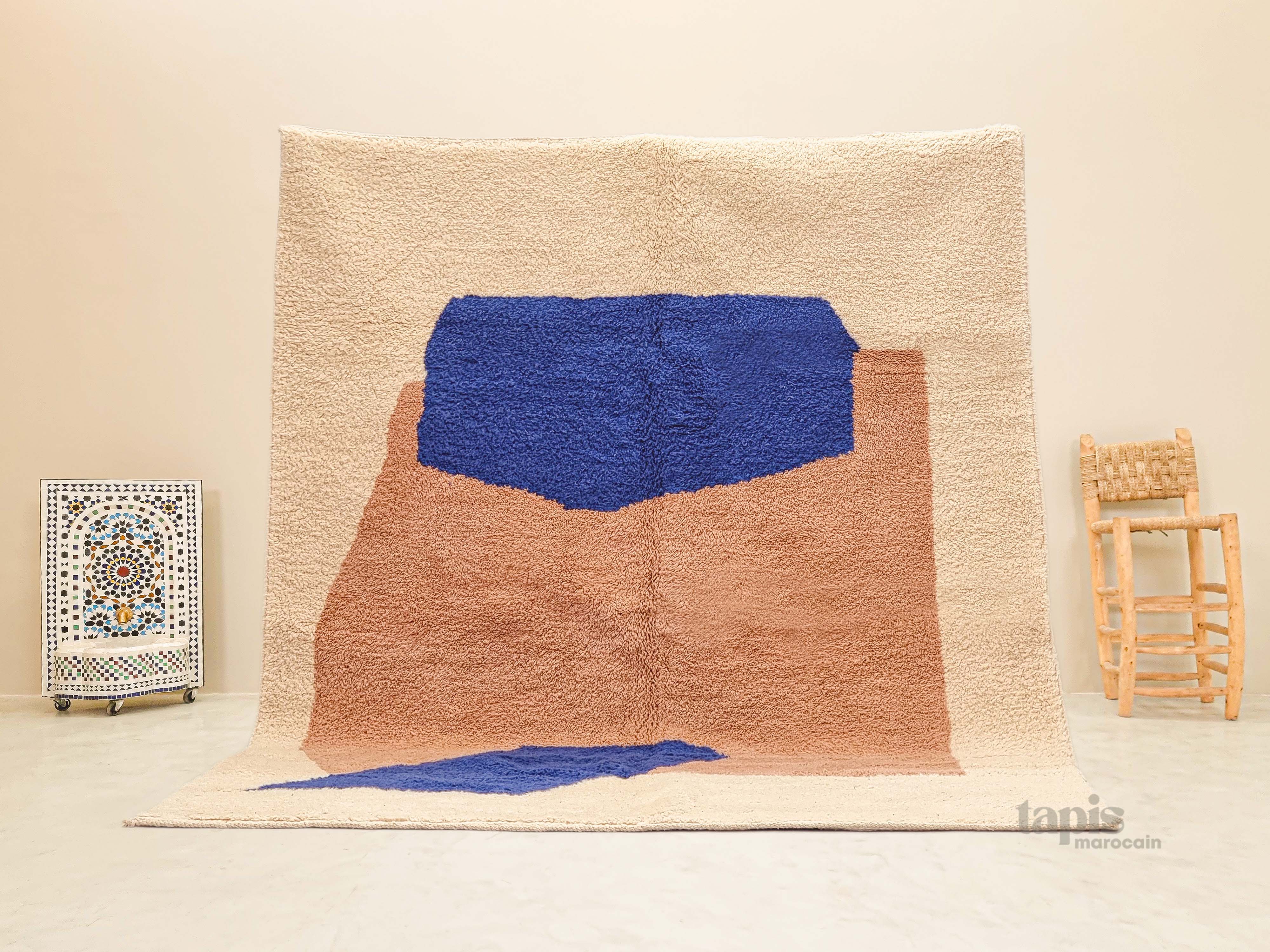 akal-tapis-beni-ourain-abstrait-tapis-berbere-en-laine-marron-et-bleu-fait-main