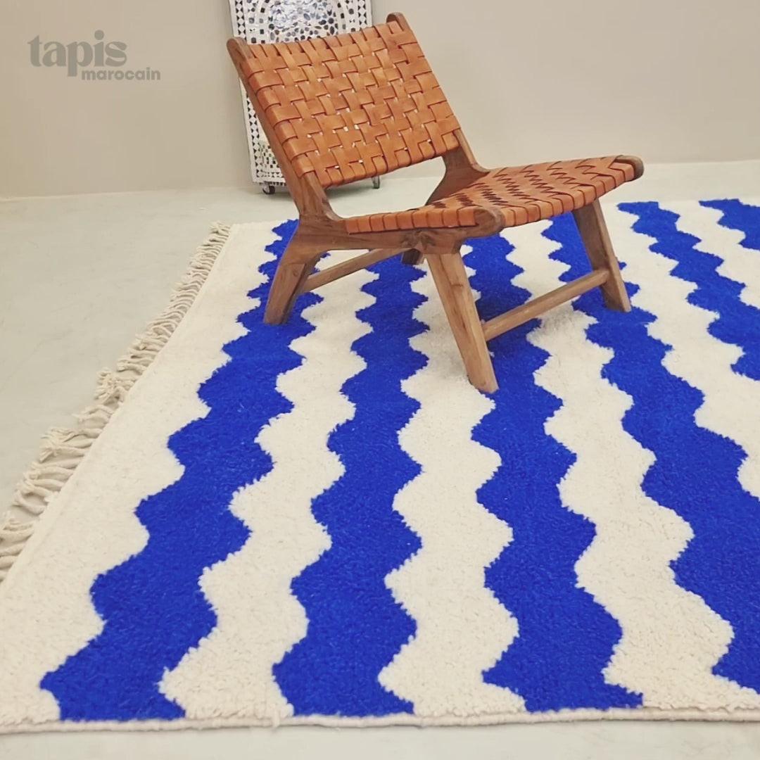 Targa - Tapis Beni Ourain blanc et bleu - Tapis berbère à motifs zigzag sur mesure