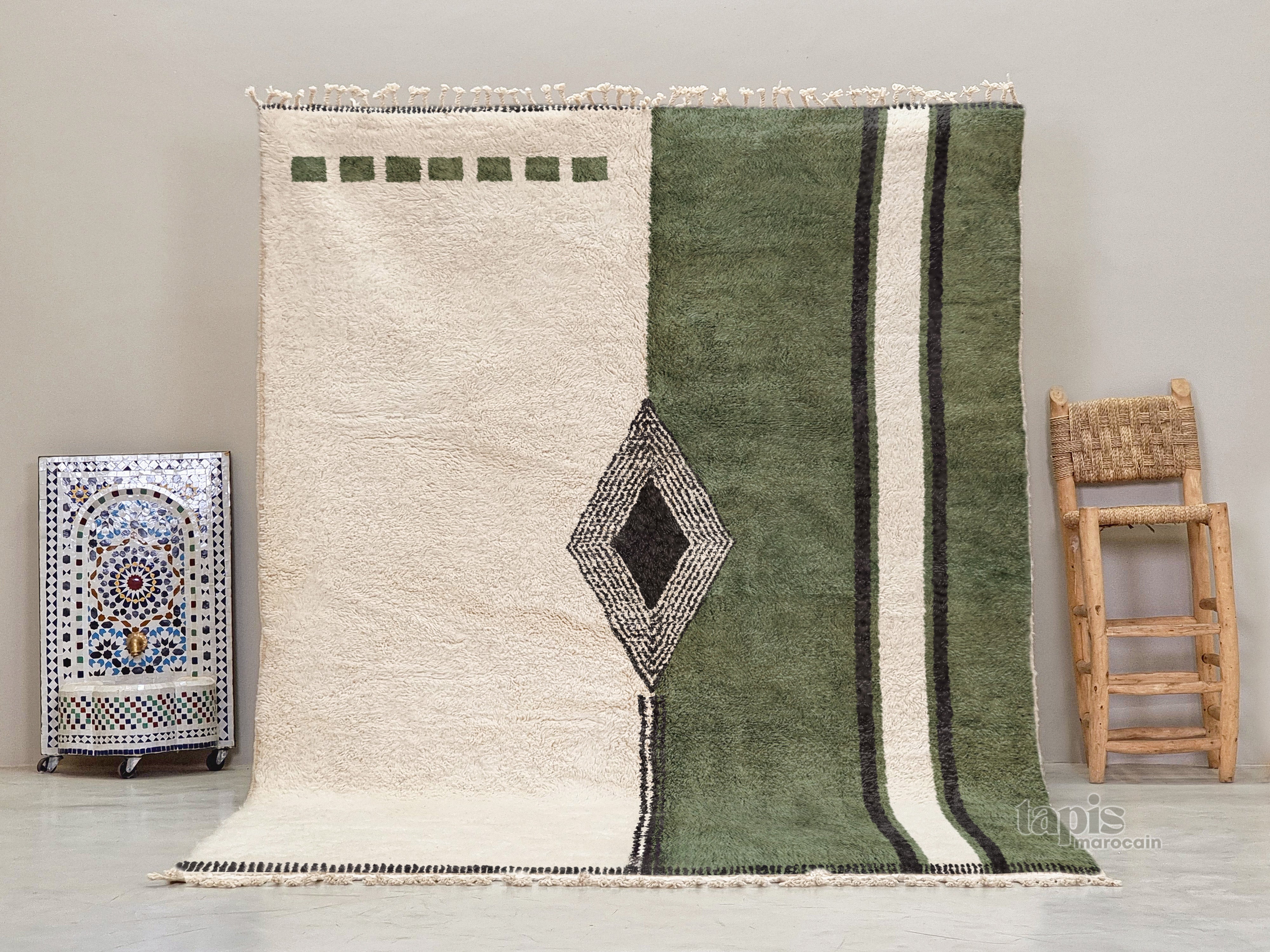 zayd-tapis-beni-ourain-vert-et-blanc-tapis-berbere-geometrique-sur-mesure